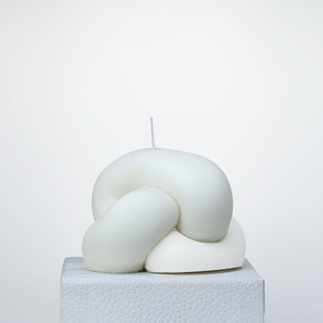 Bougie décorative en forme de noeud cire de soja - May26