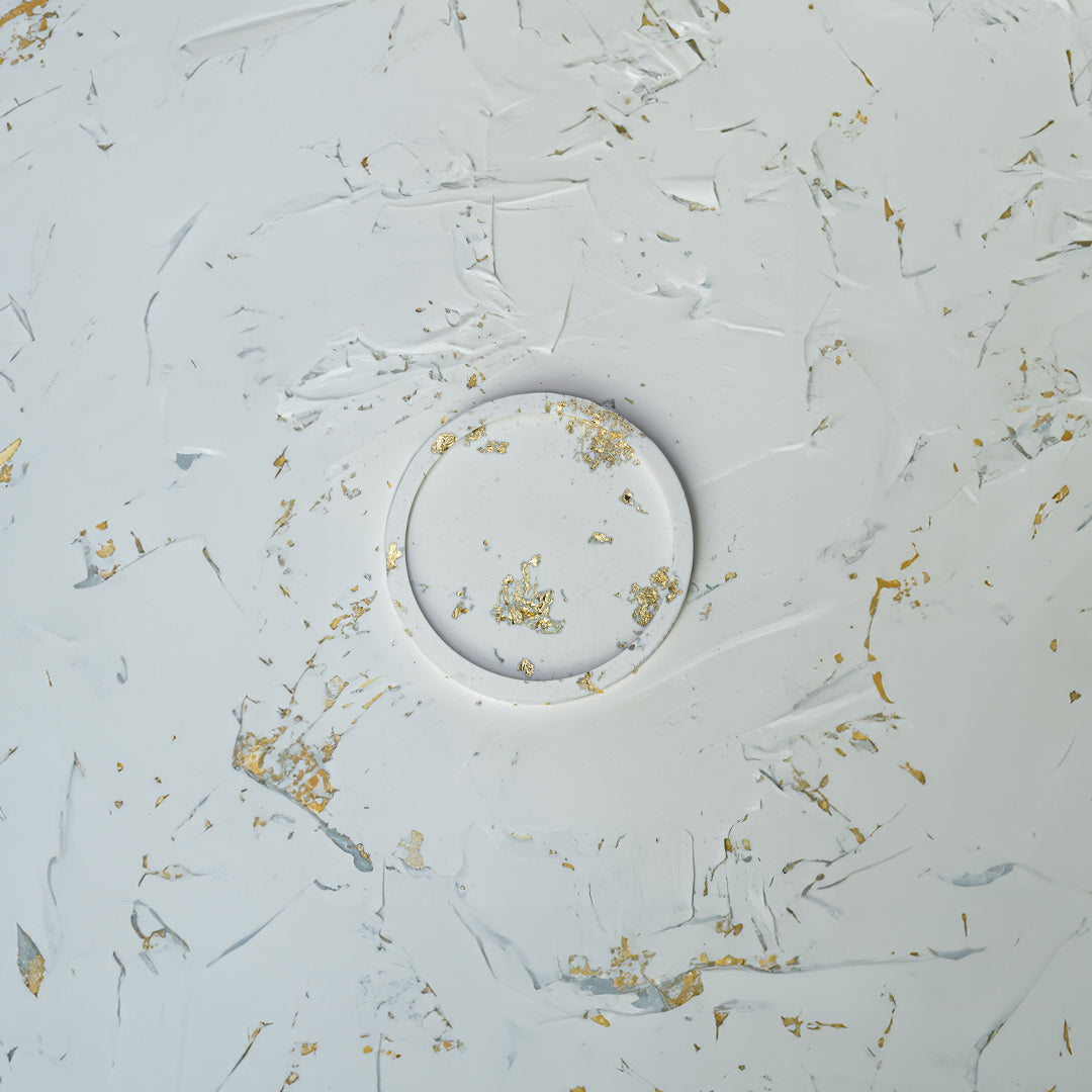 petit plateau rond en jesmonite feuille d'or - May26