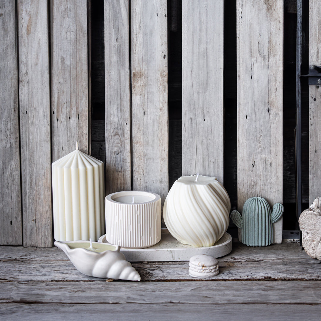 coffret de bougies décoratives en cire de soja, plateau en jesmonite marbre doré, bougie parfumée coquillage - May26