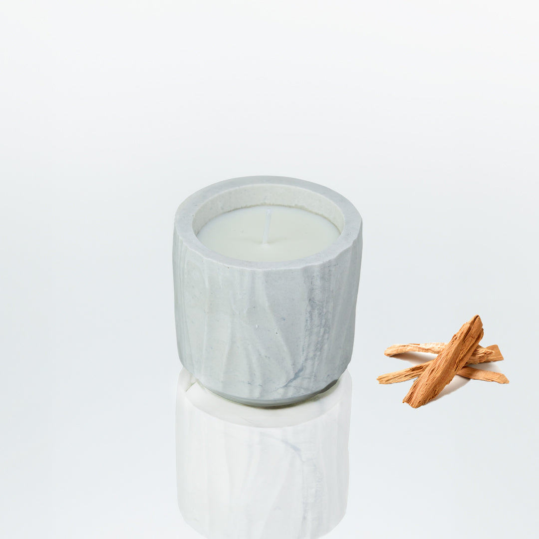 Bougie parfumée en jesmonite marbre gris, parfum santal - May26