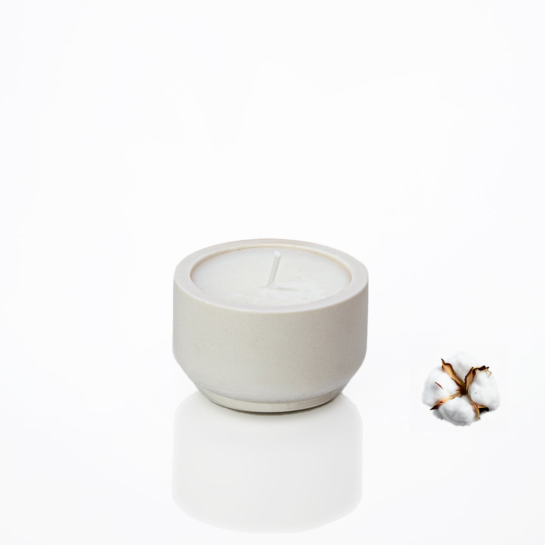 Bougie parfumée petit pot en jesmonite blanc, parfum fleur de coton - May26