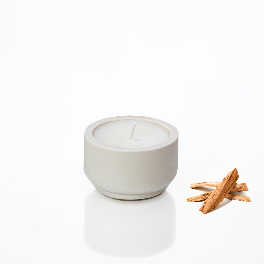 Bougie parfumée petit pot en jesmonite blanc, parfum santal - May26