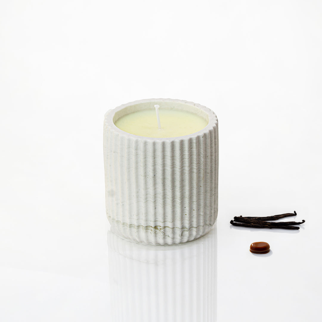 Bougie parfumée pot rayé en jesmonite marbre doré, parfum Vanille caramel - May26