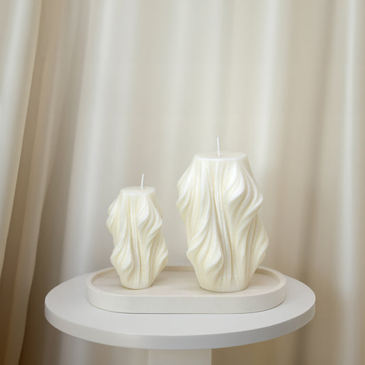 Bougies décoratives en cire de soja, plateau en jesmonite blanc - May26